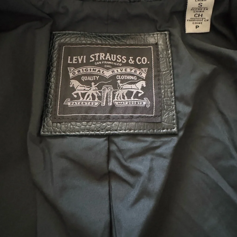 Levi's Forest Green Leather Jacket - Picture 8 of 15